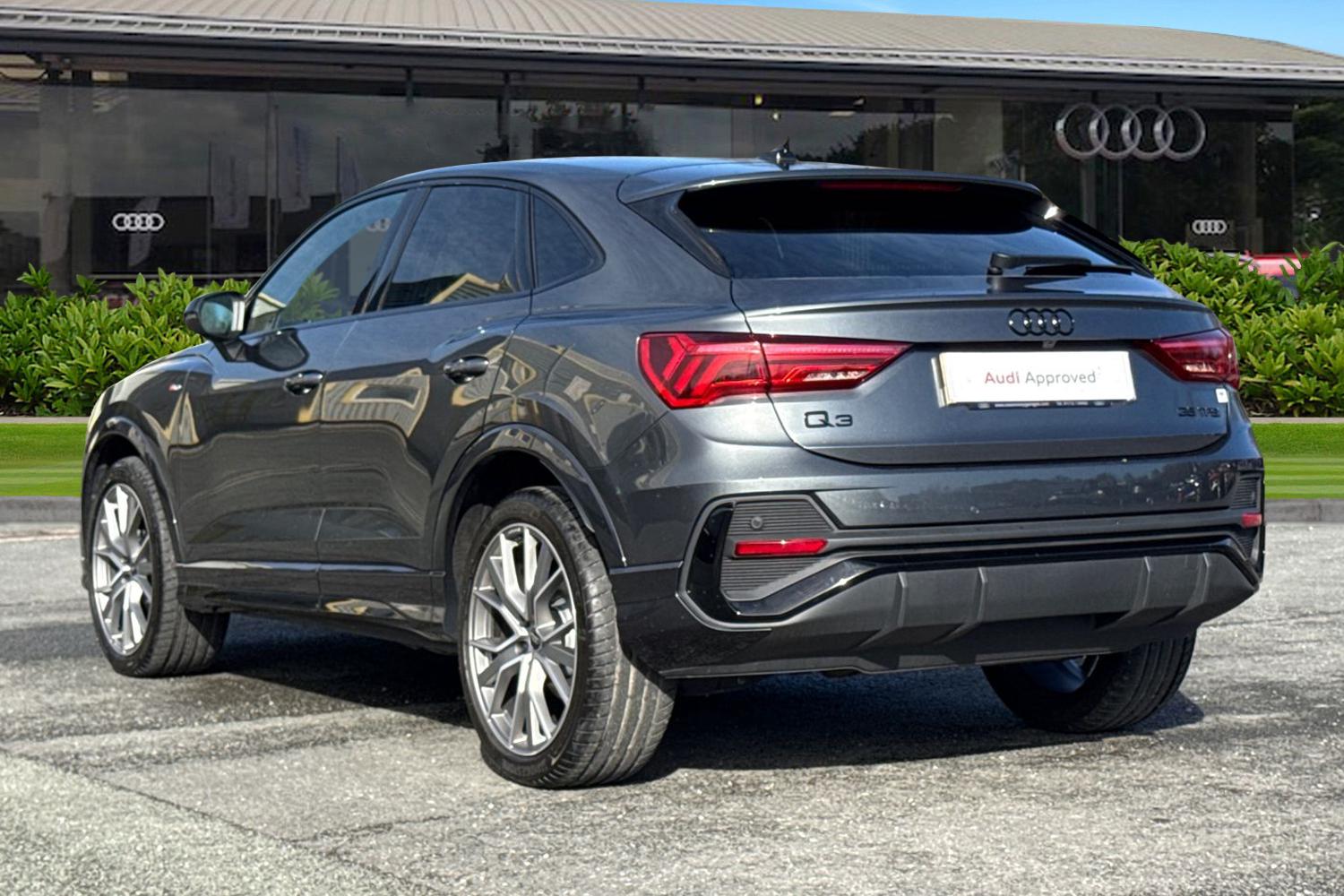 Used Audi Q3 2025 for sale - 77919496: Photo 2