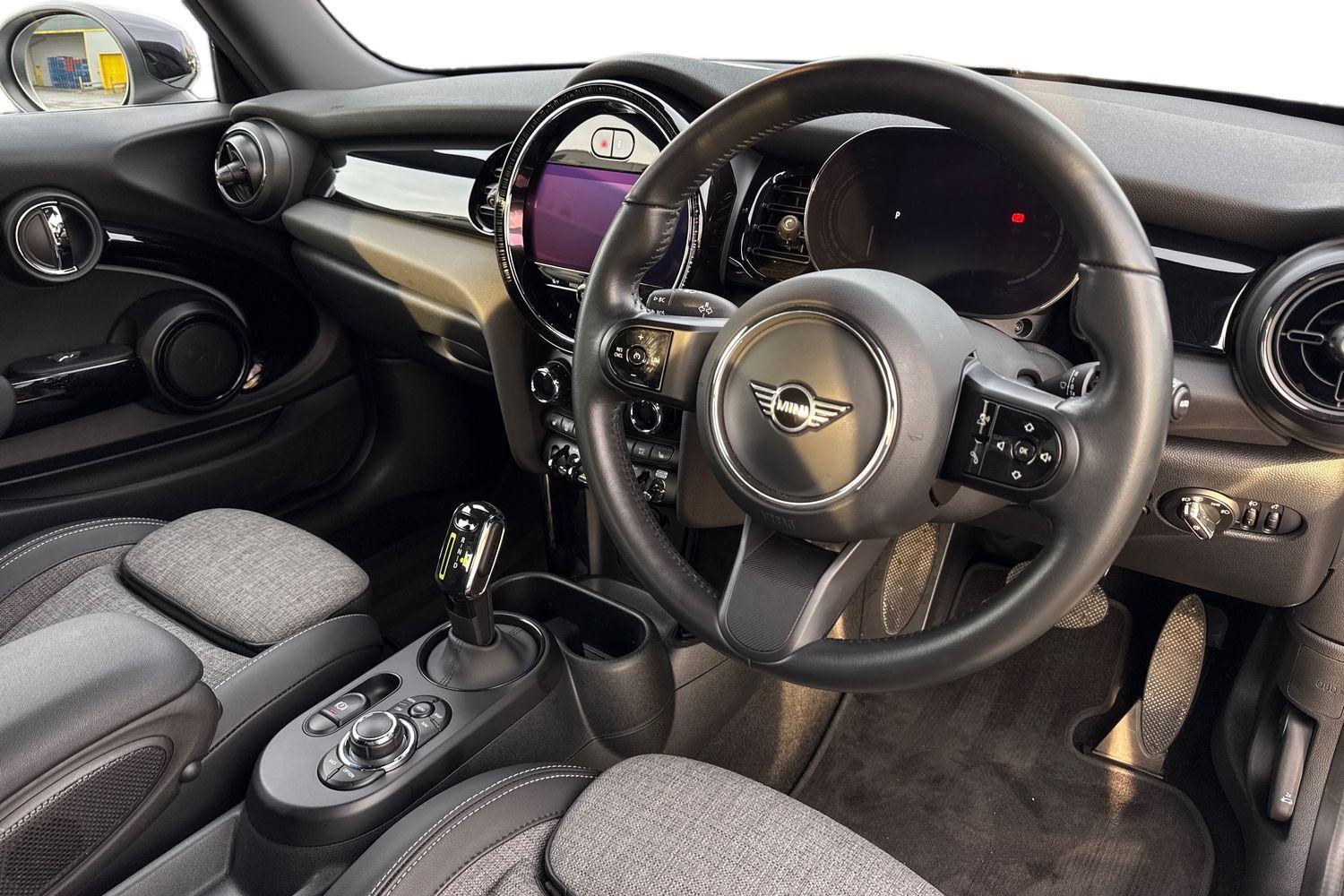 Used MINI Hatch 2023 for sale - 77032383: Photo 14