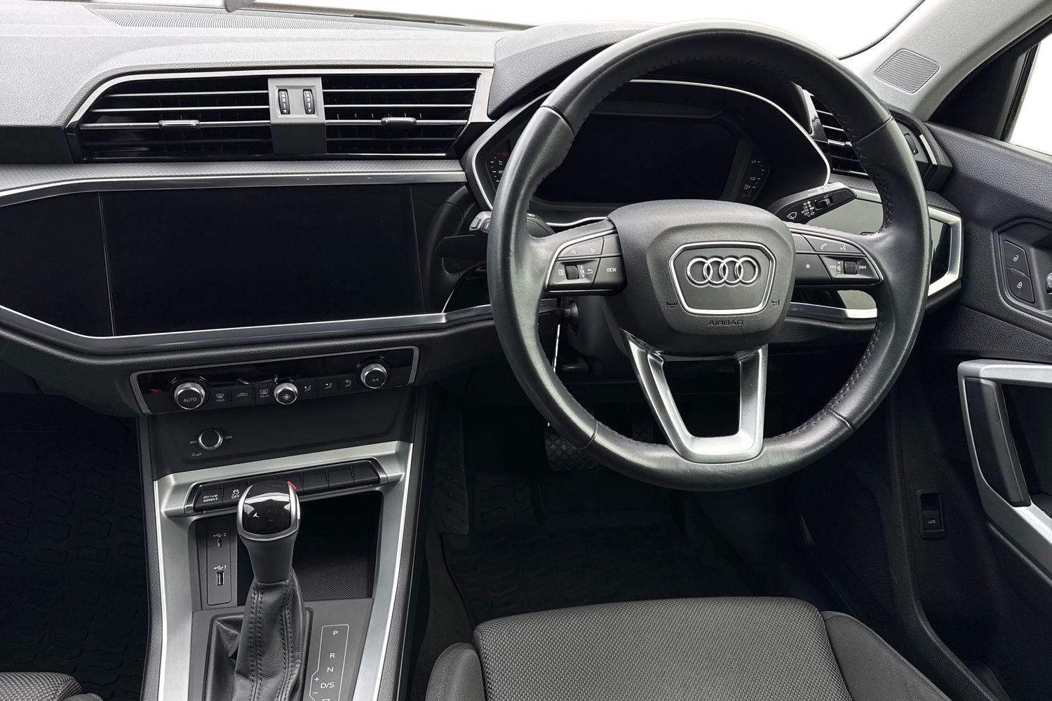 Used Audi Q3 2019 for sale - 77829527: Photo 13