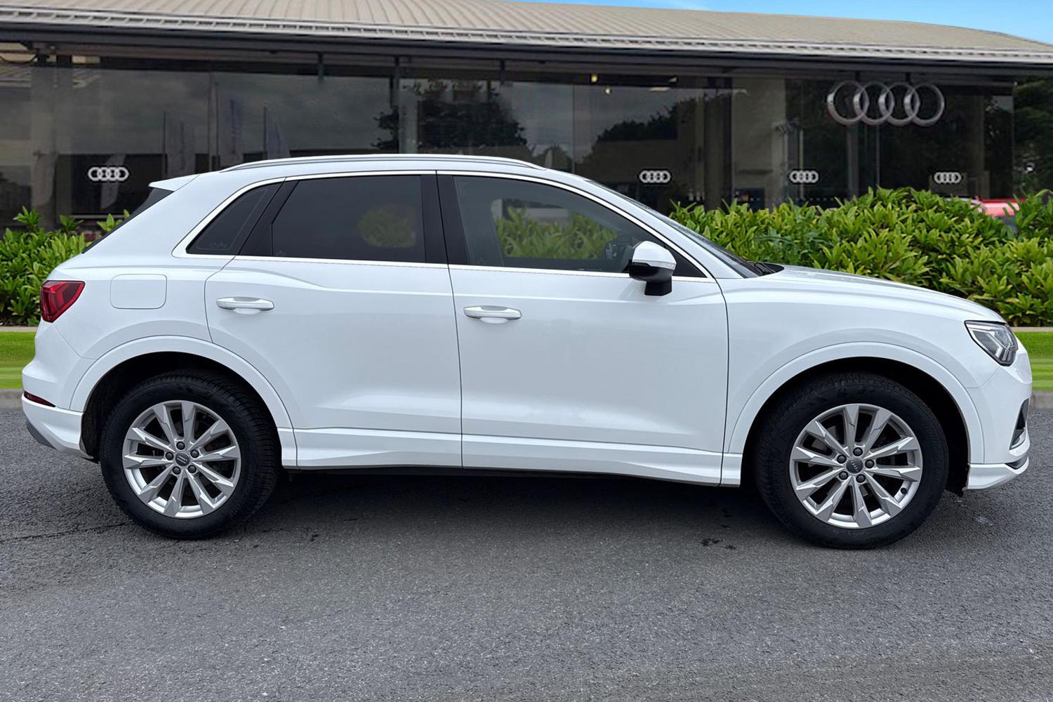 Used Audi Q3 2019 for sale - 77829527: Photo 3