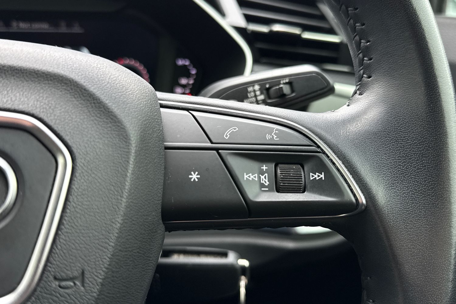 Used Audi Q3 2019 for sale - 77829527: Photo 43