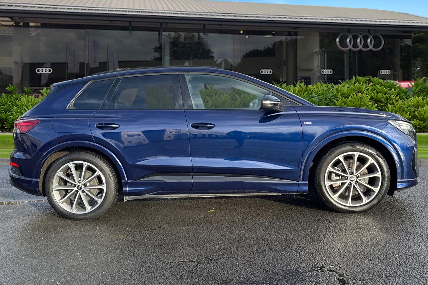 Used Audi Q4 e-tron 2023 for sale - 76863238: Photo 3