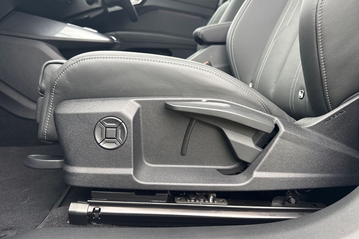 Used Audi Q4 e-tron 2025 for sale - 77152598: Photo 44