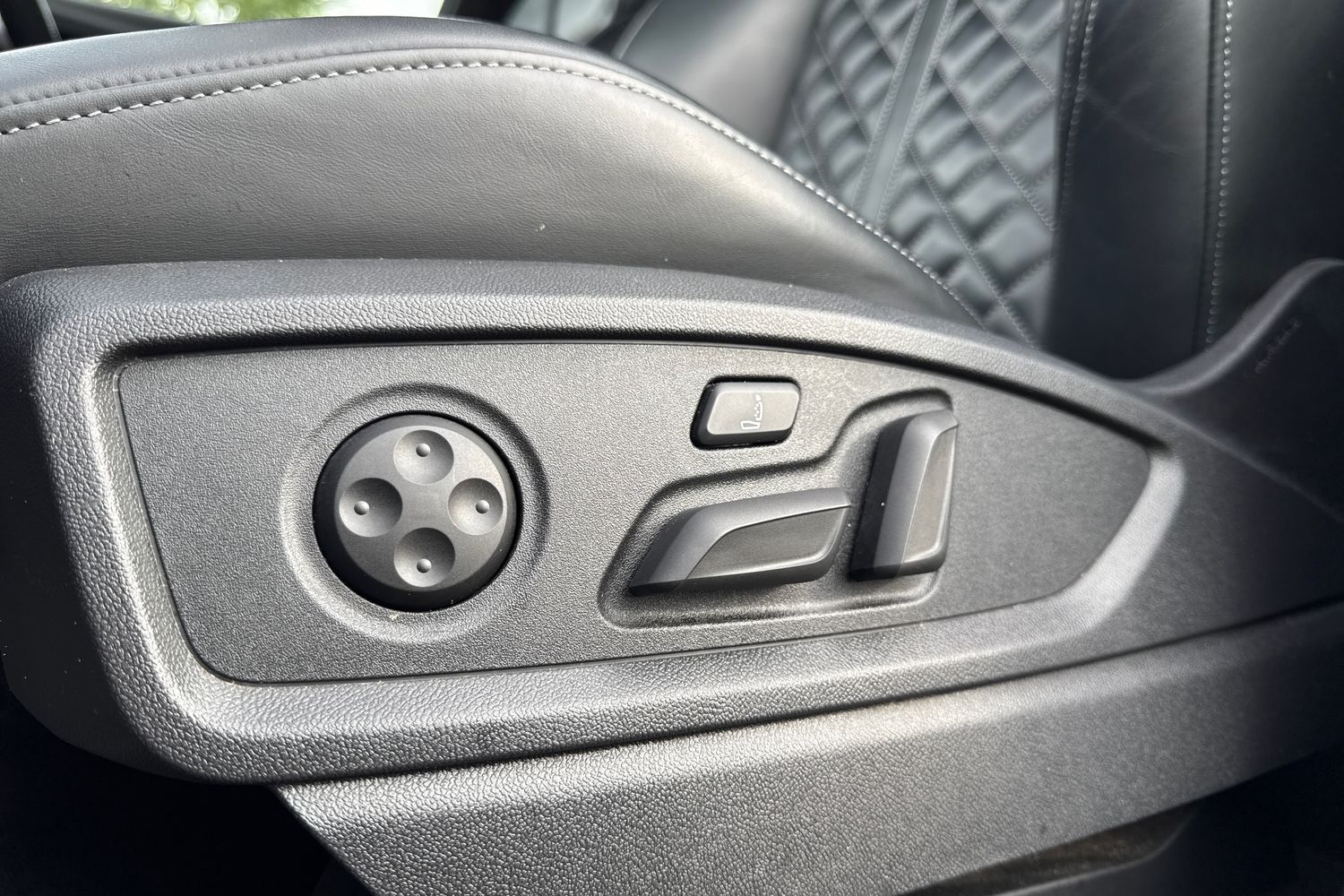 Used Audi SQ5 2023 for sale - 76143802: Photo 42