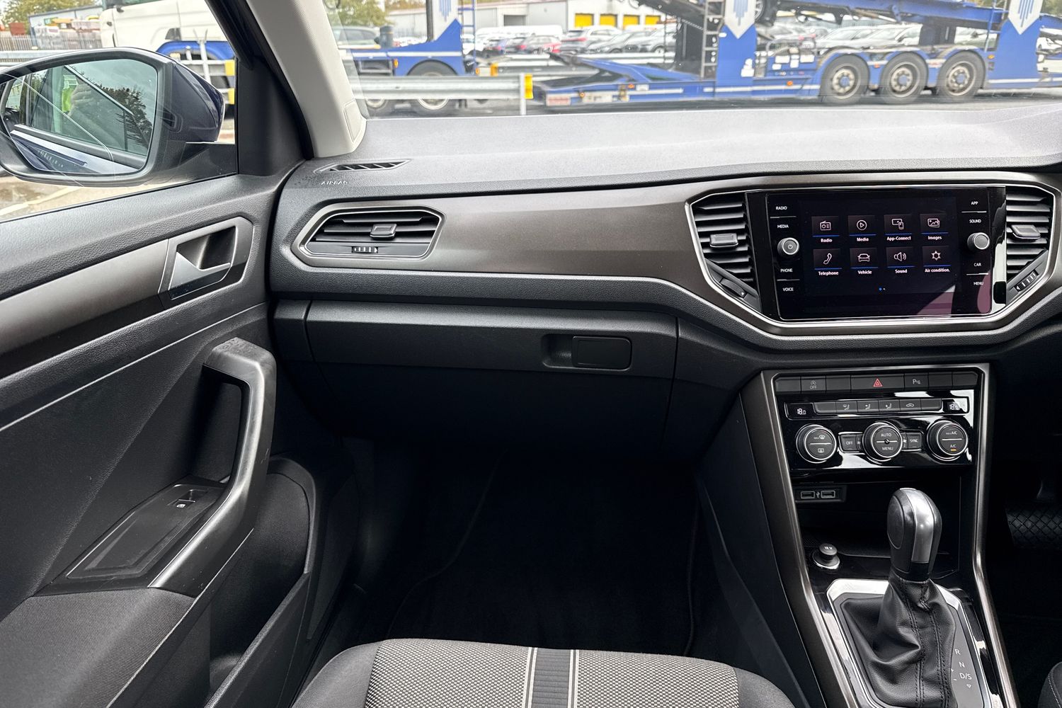 Used Volkswagen T-Roc 2020 for sale - 76353132: Photo 19