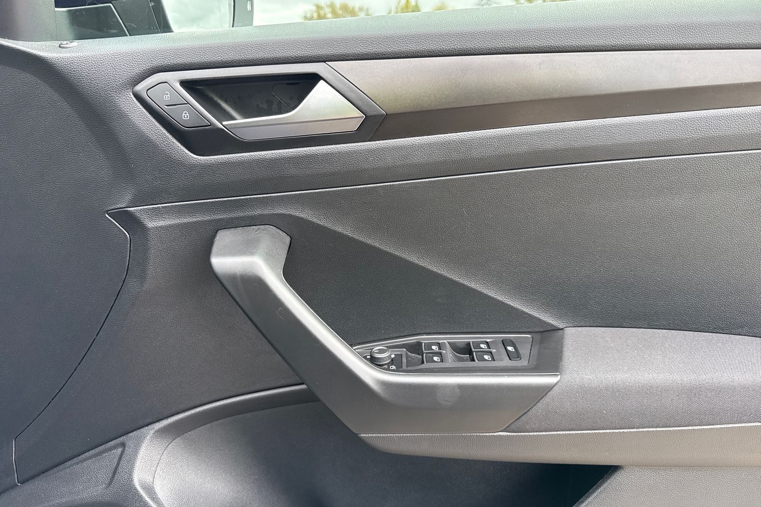 Used Volkswagen T-Roc 2020 for sale - 76353132: Photo 20
