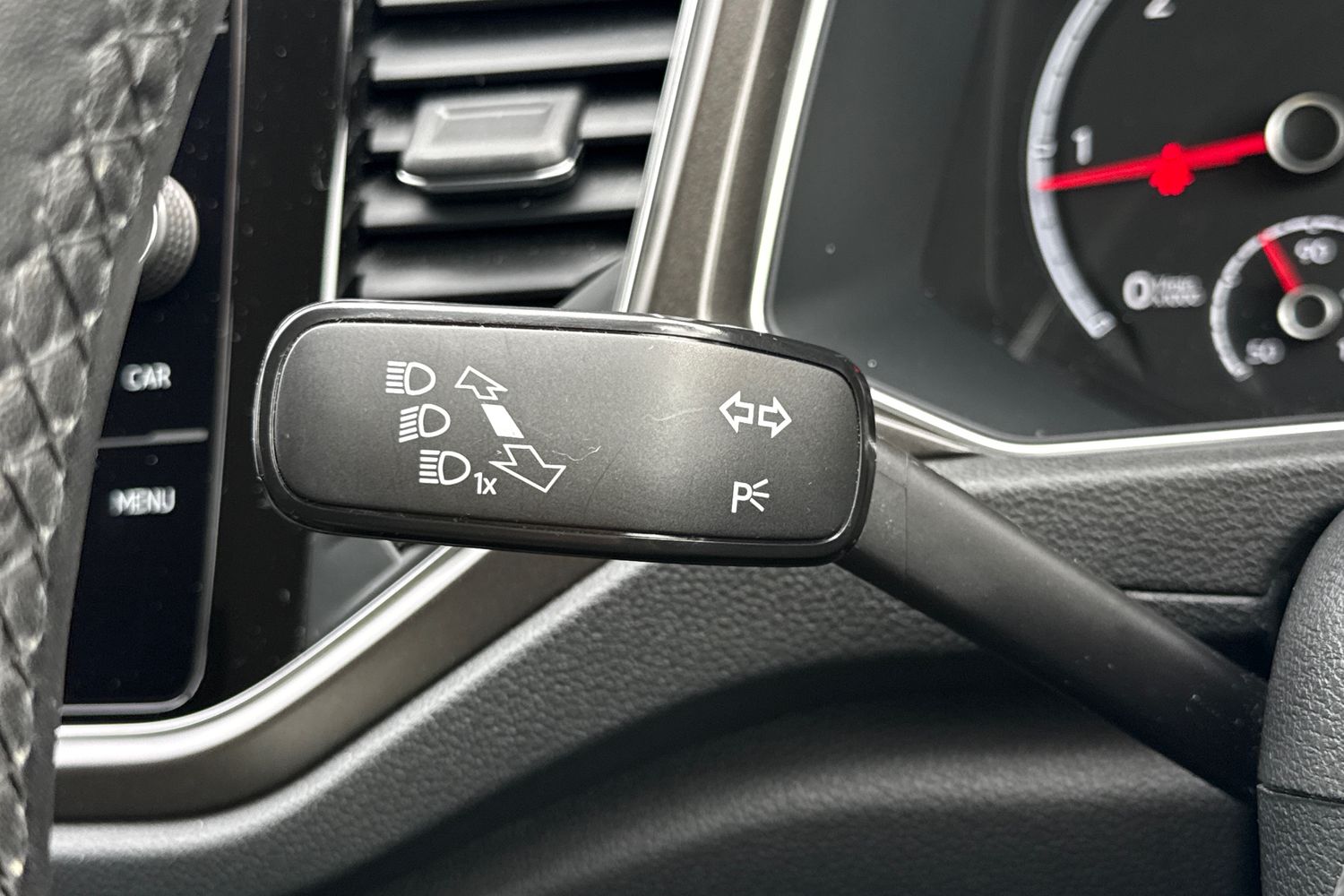 Used Volkswagen T-Roc 2020 for sale - 76353132: Photo 29
