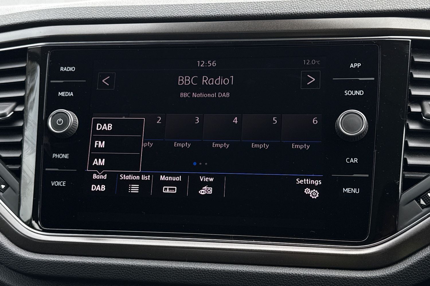 Used Volkswagen T-Roc 2020 for sale - 76353132: Photo 33