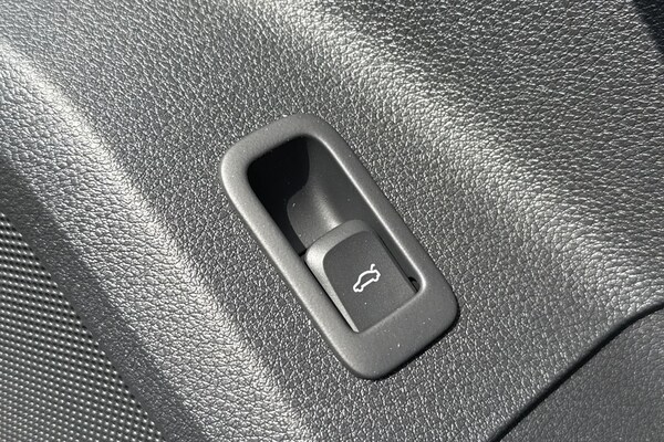 Used Audi Q2 2025 for sale - 75549701: Photo 30