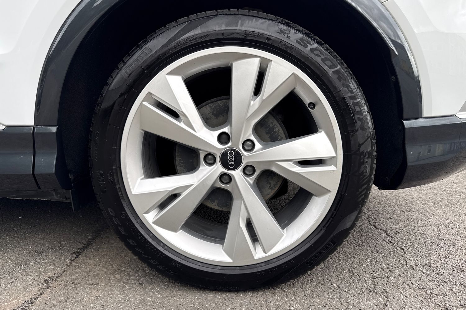 Used Audi e-tron 2024 for sale - 76027174: Photo 12