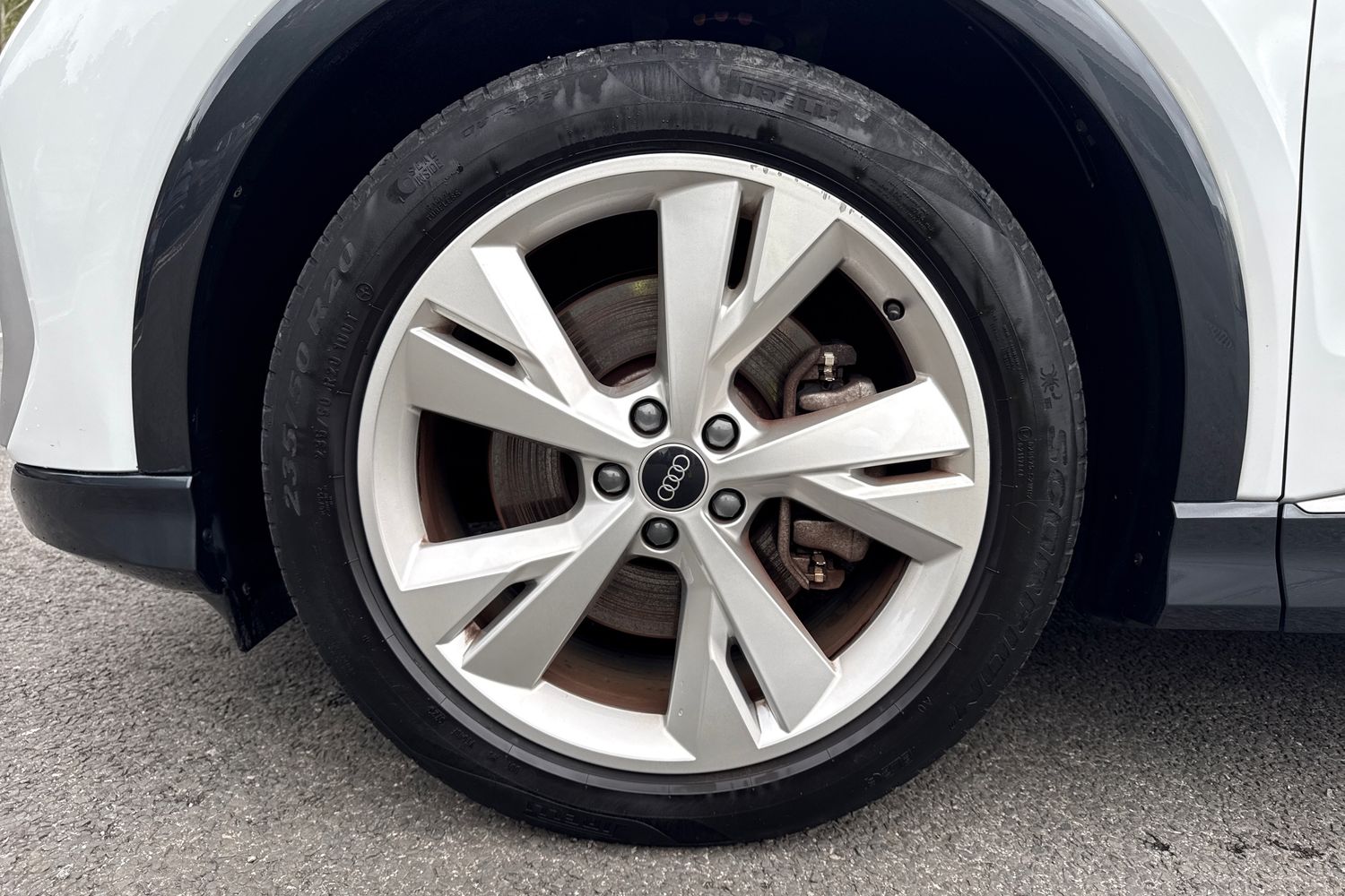 Used Audi e-tron 2024 for sale - 76027174: Photo 13