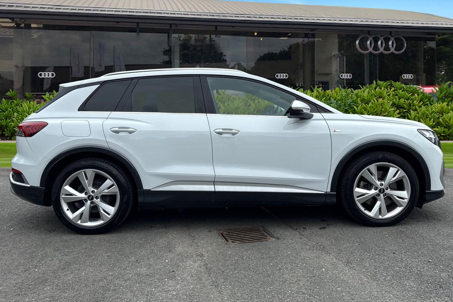 Used Audi e-tron 2024 for sale - 76027174: Photo 3