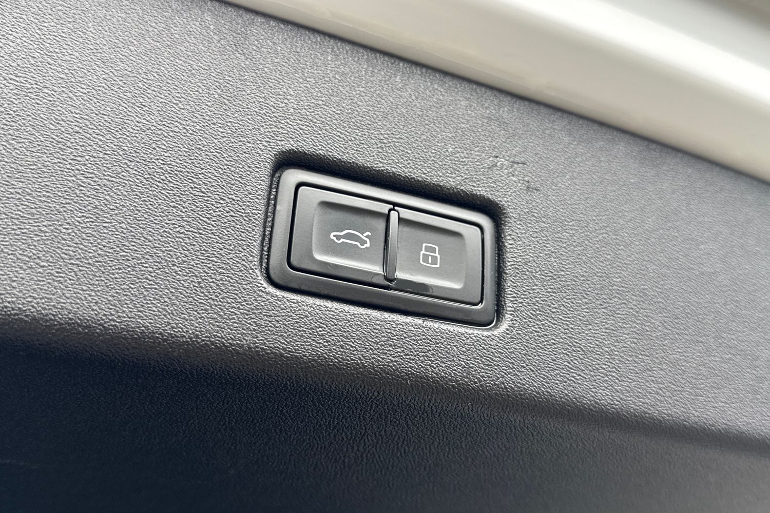 Used Audi e-tron 2024 for sale - 76027174: Photo 42