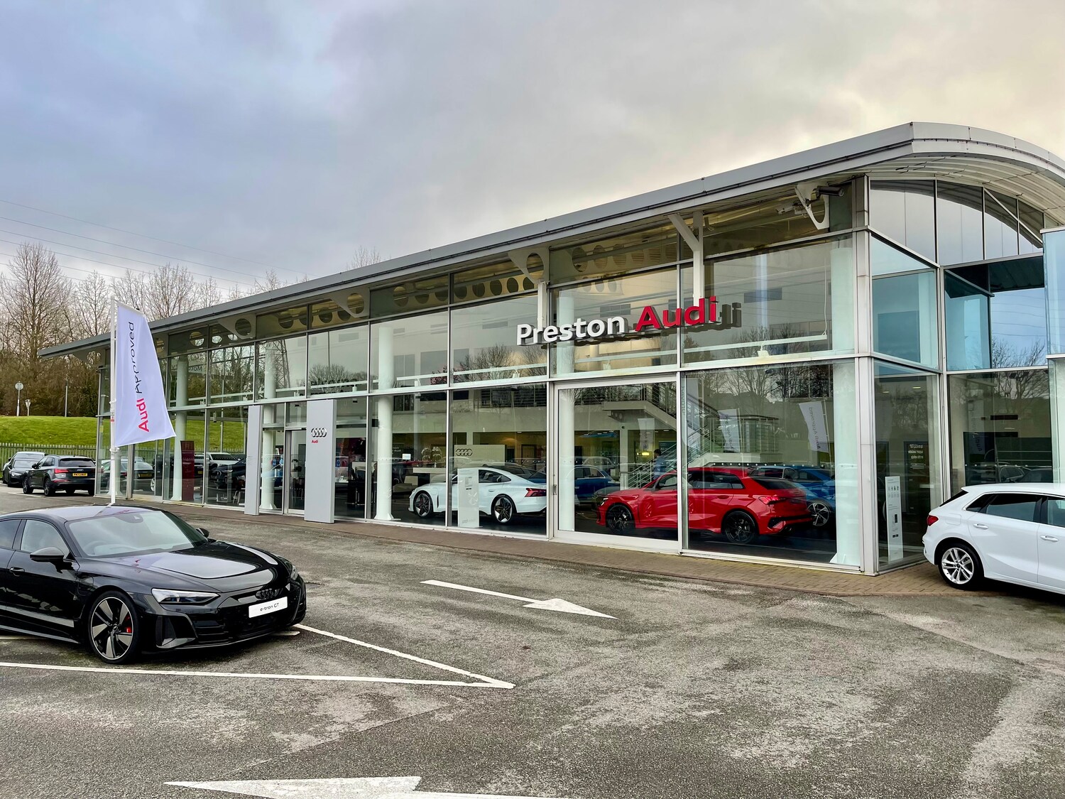 Used Audi e-tron 2024 for sale - 76027174: Photo 64