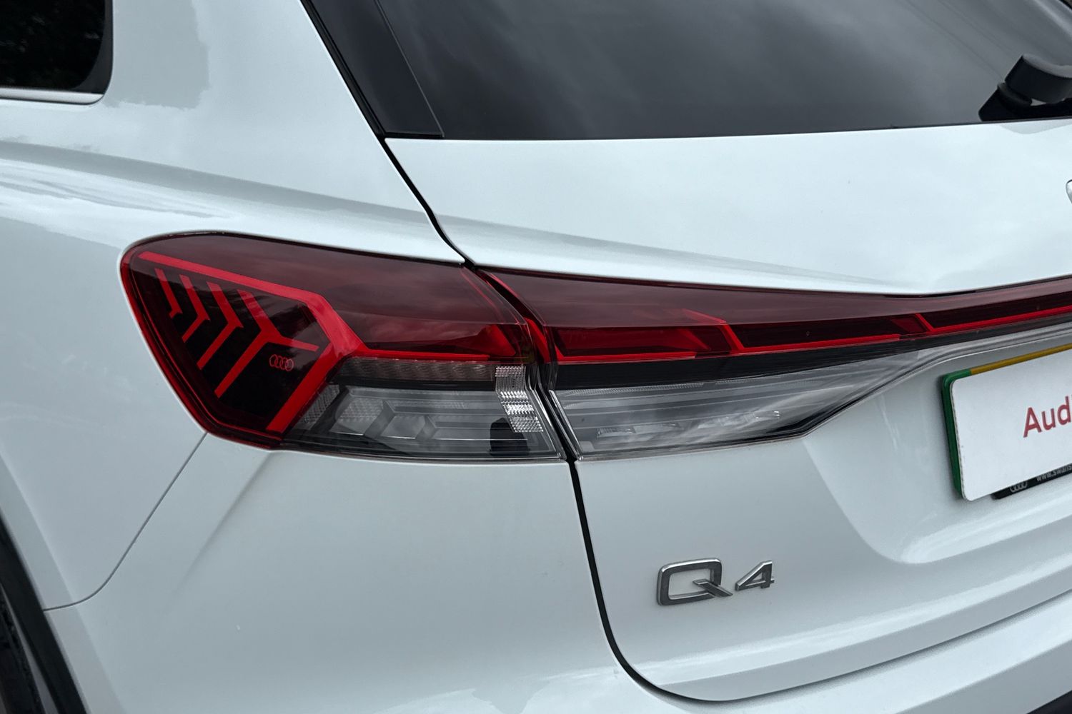 Used Audi e-tron 2024 for sale - 76027174: Photo 8