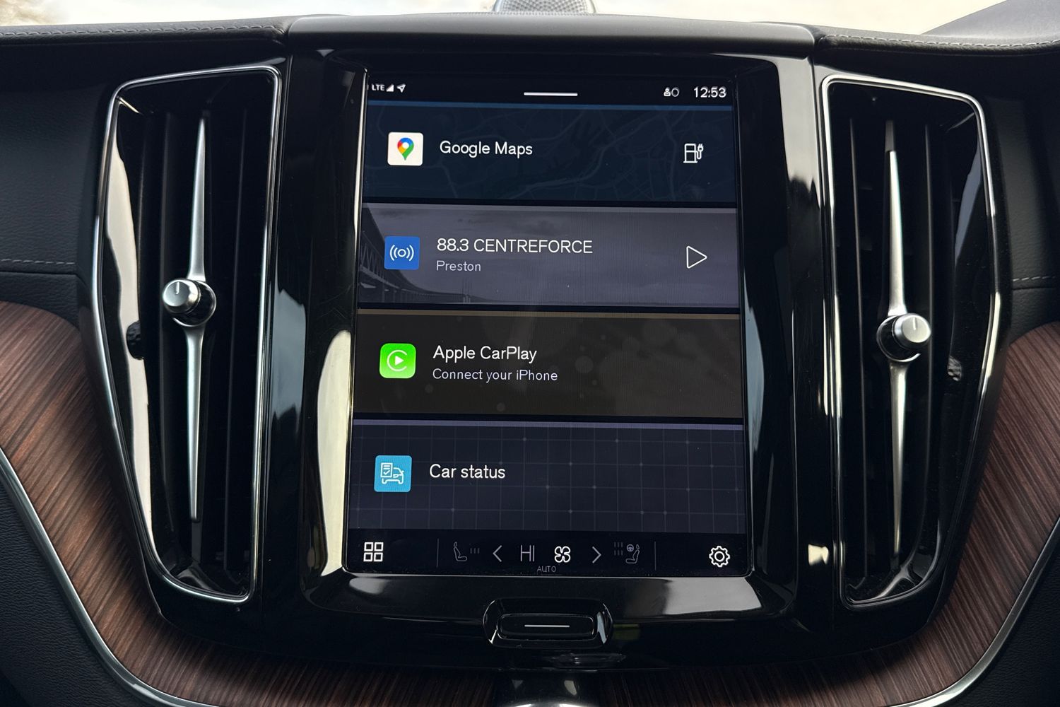 Used Volvo XC60 2023 for sale - 77032381: Photo 16