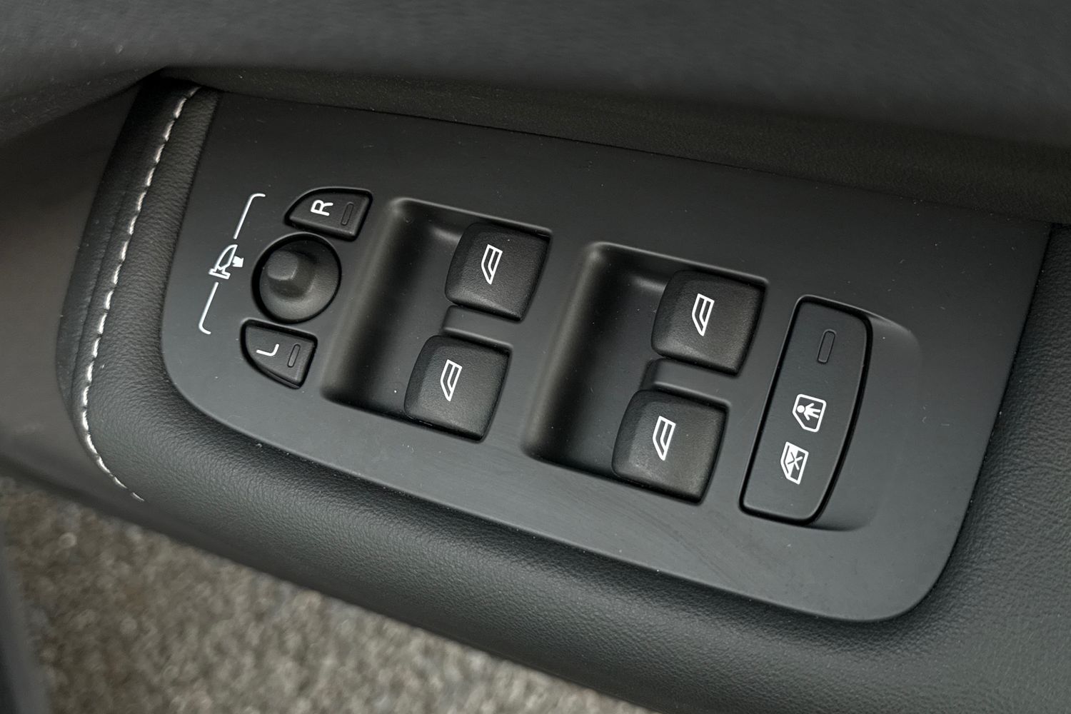 Used Volvo XC60 2023 for sale - 77032381: Photo 20