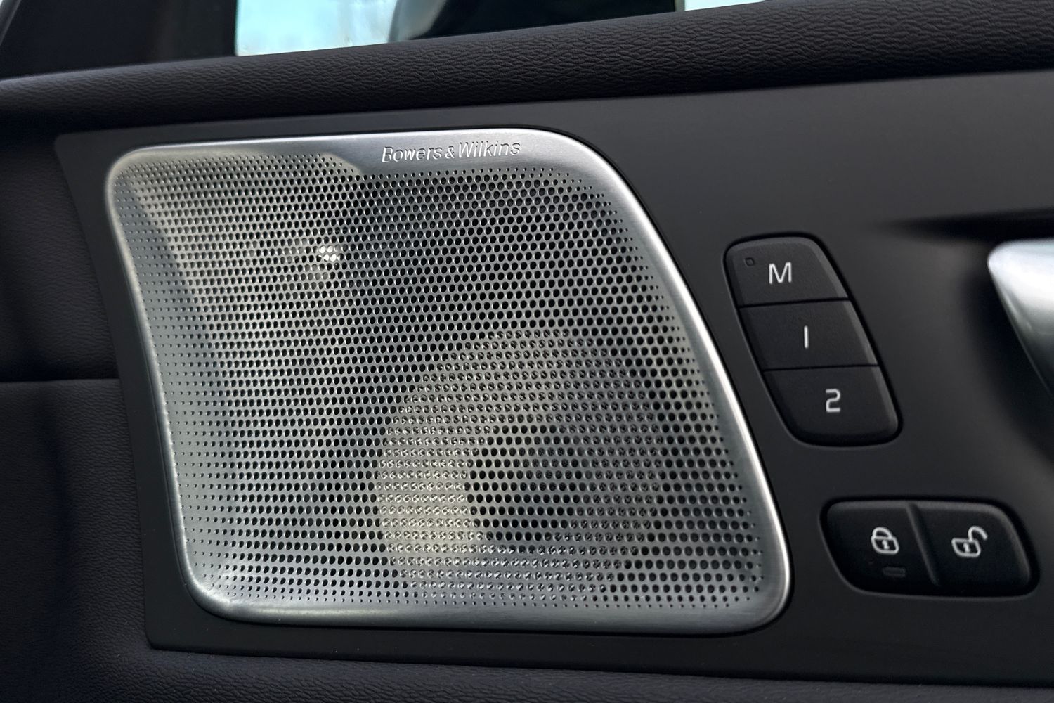 Used Volvo XC60 2023 for sale - 77032381: Photo 33