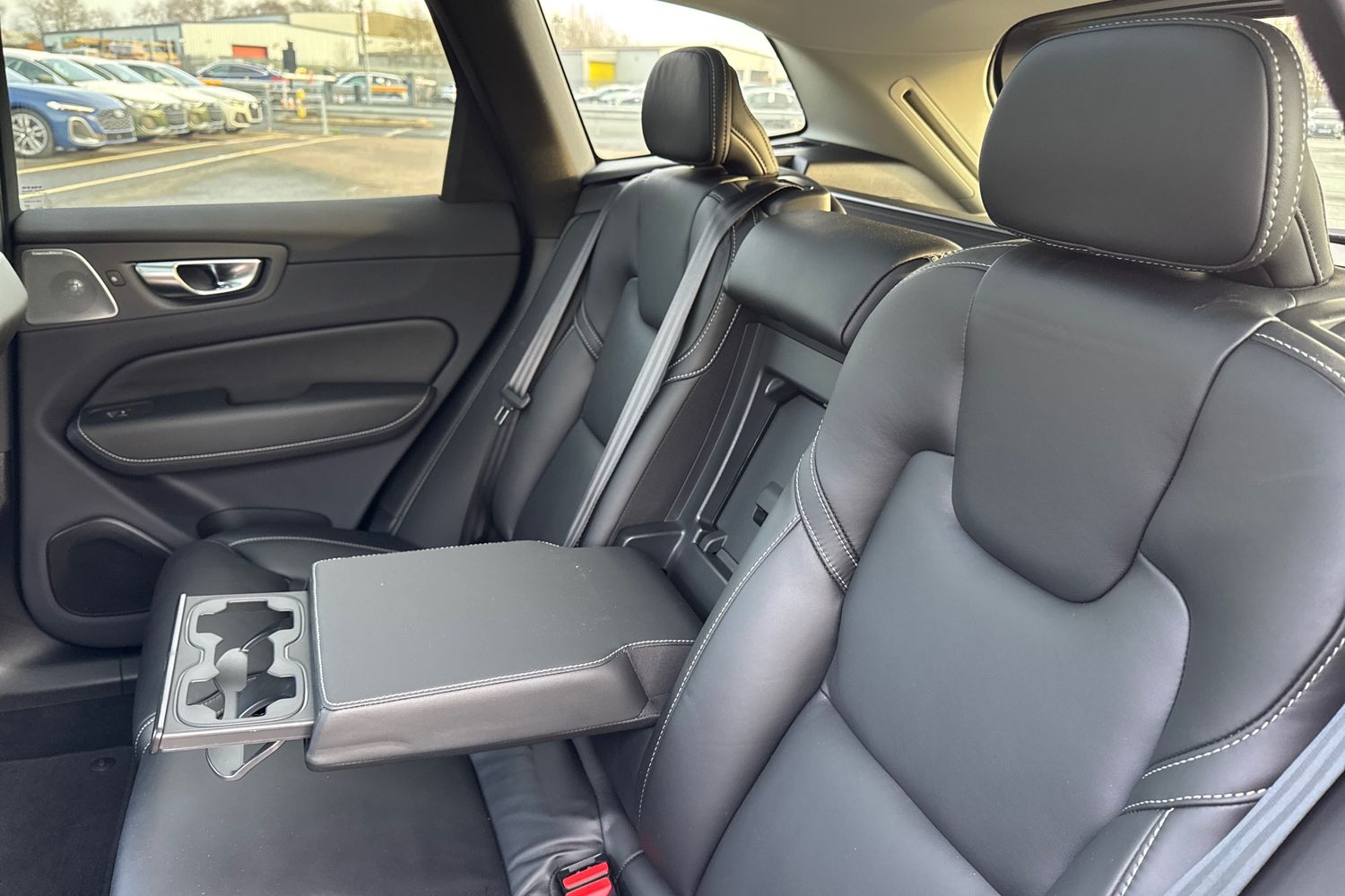 Used Volvo XC60 2023 for sale - 77032381: Photo 34