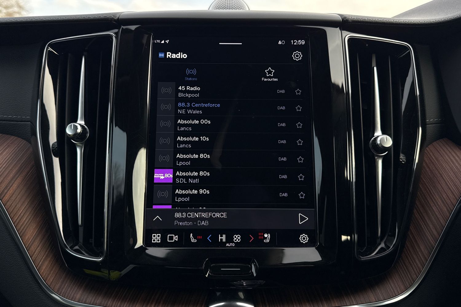 Used Volvo XC60 2023 for sale - 77032381: Photo 40