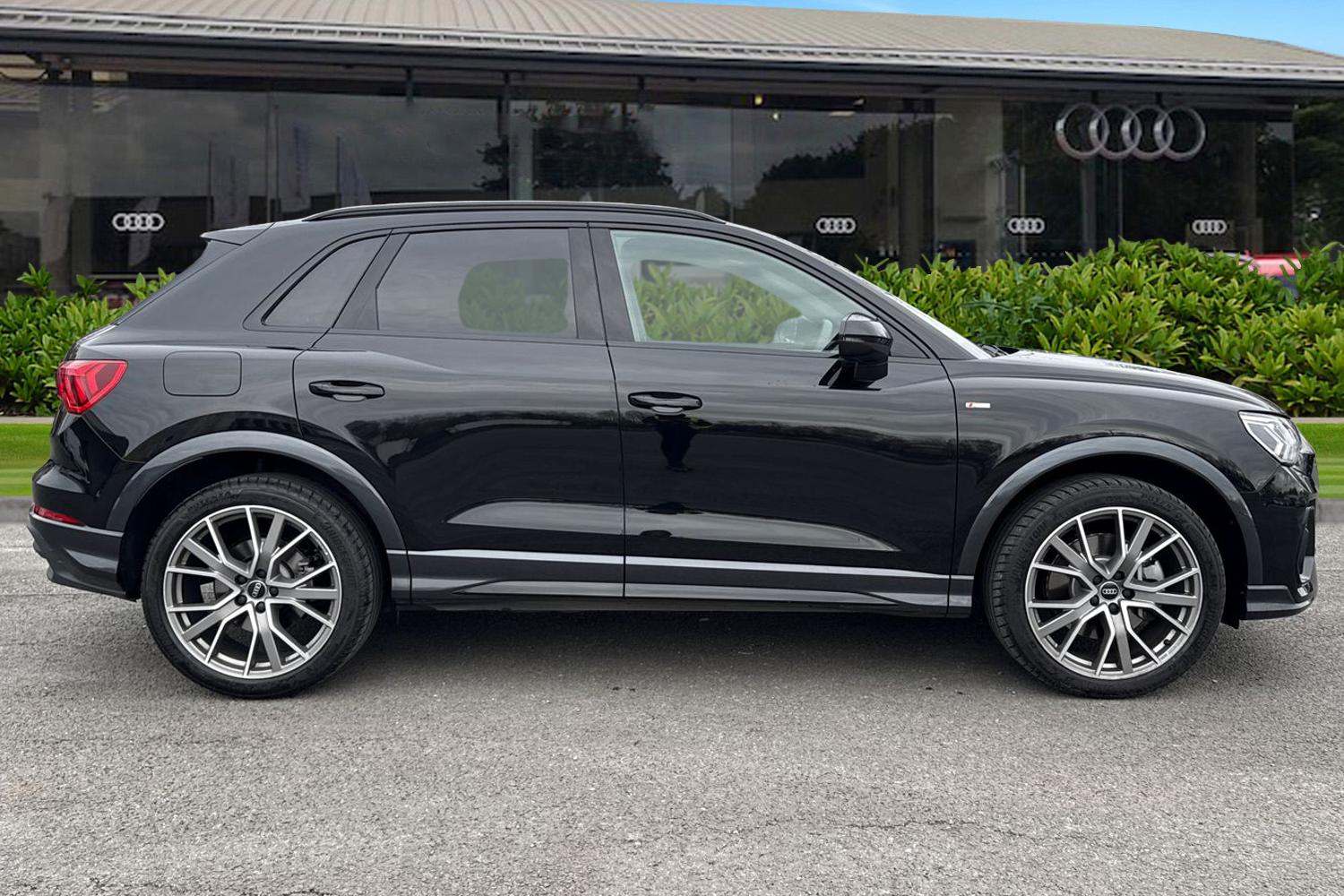 Used Audi Q3 2025 for sale - 77593459: Photo 3