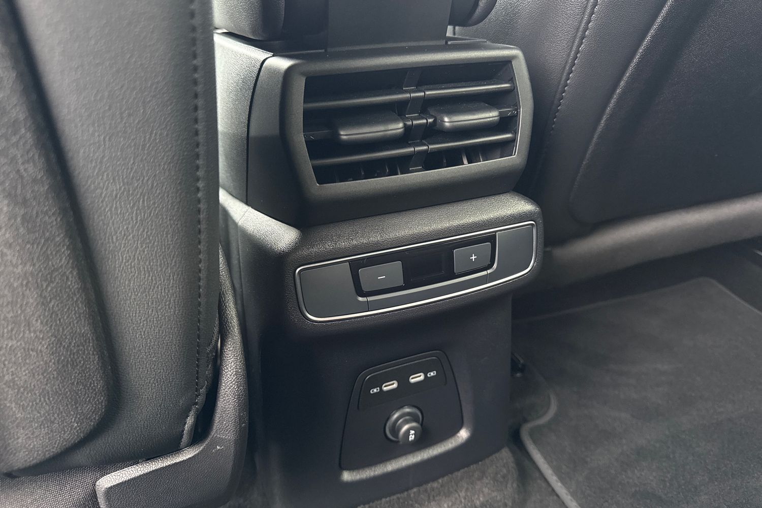 Used Audi Q4 e-tron 2025 for sale - 76520052: Photo 42