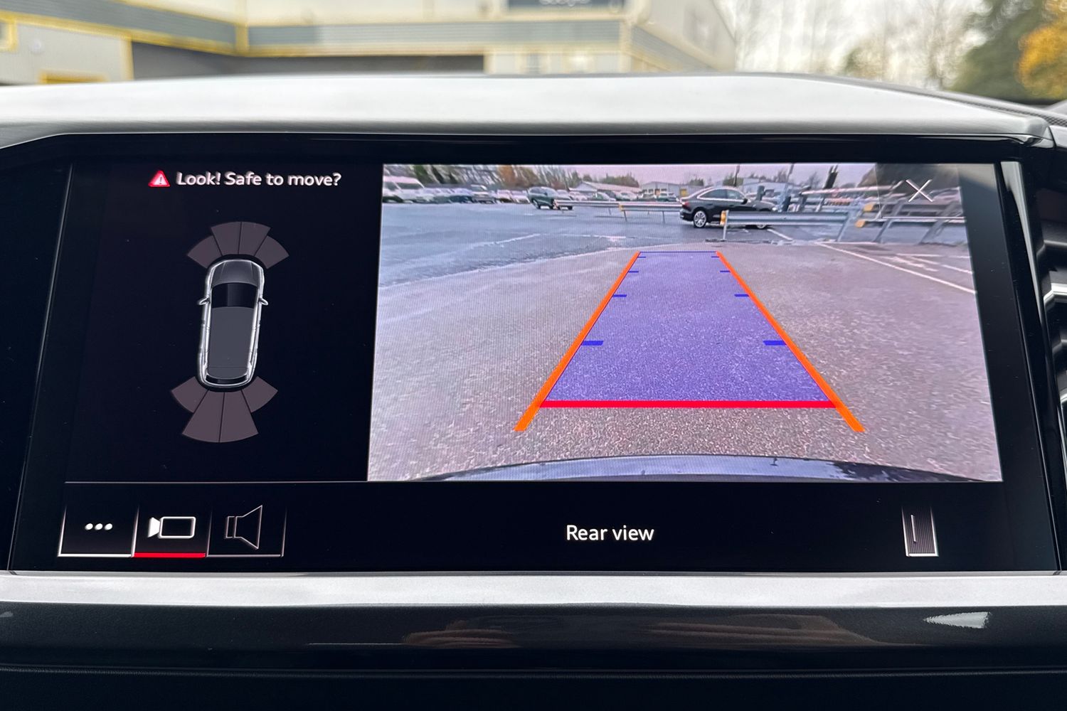 Used Audi Q4 e-tron 2025 for sale - 76520052: Photo 56