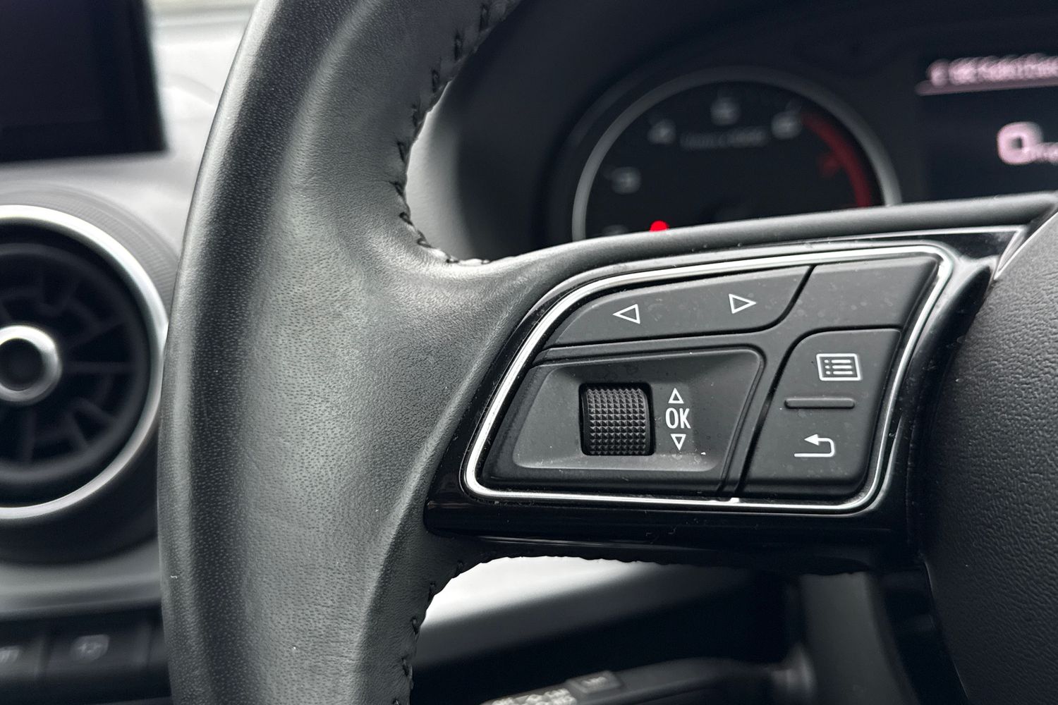 Used Audi Q2 2020 for sale - 77161439: Photo 34