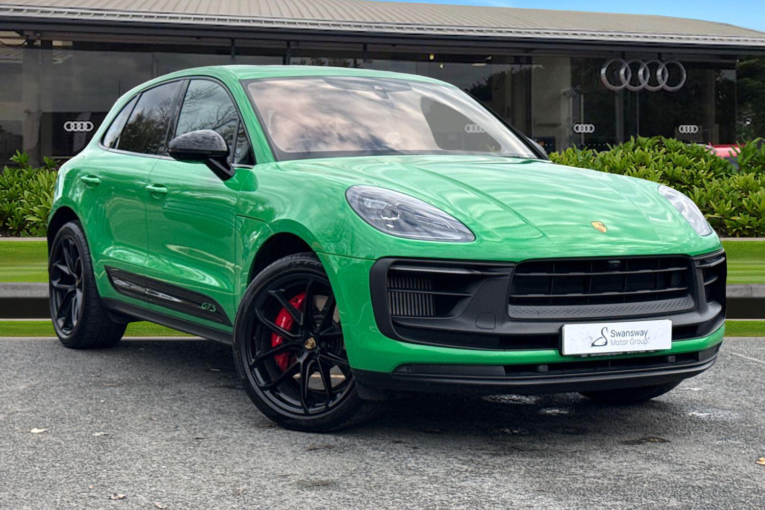Used Porsche Macan 2023 for sale - 76569575: Photo 1