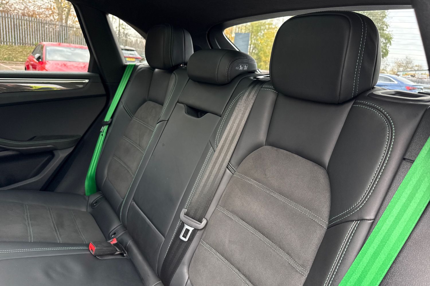 Used Porsche Macan 2023 for sale - 76569575: Photo 18