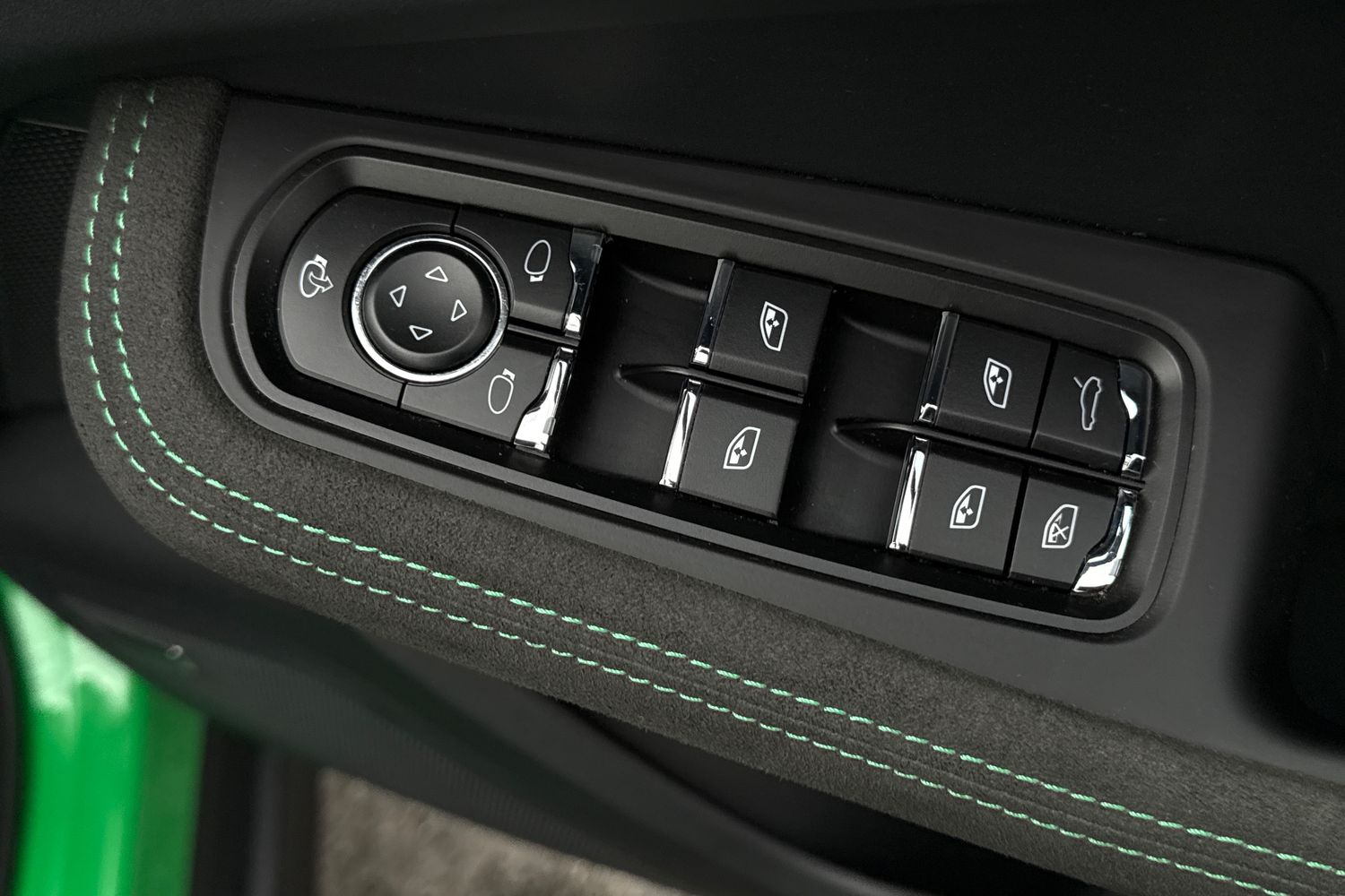 Used Porsche Macan 2023 for sale - 76569575: Photo 20