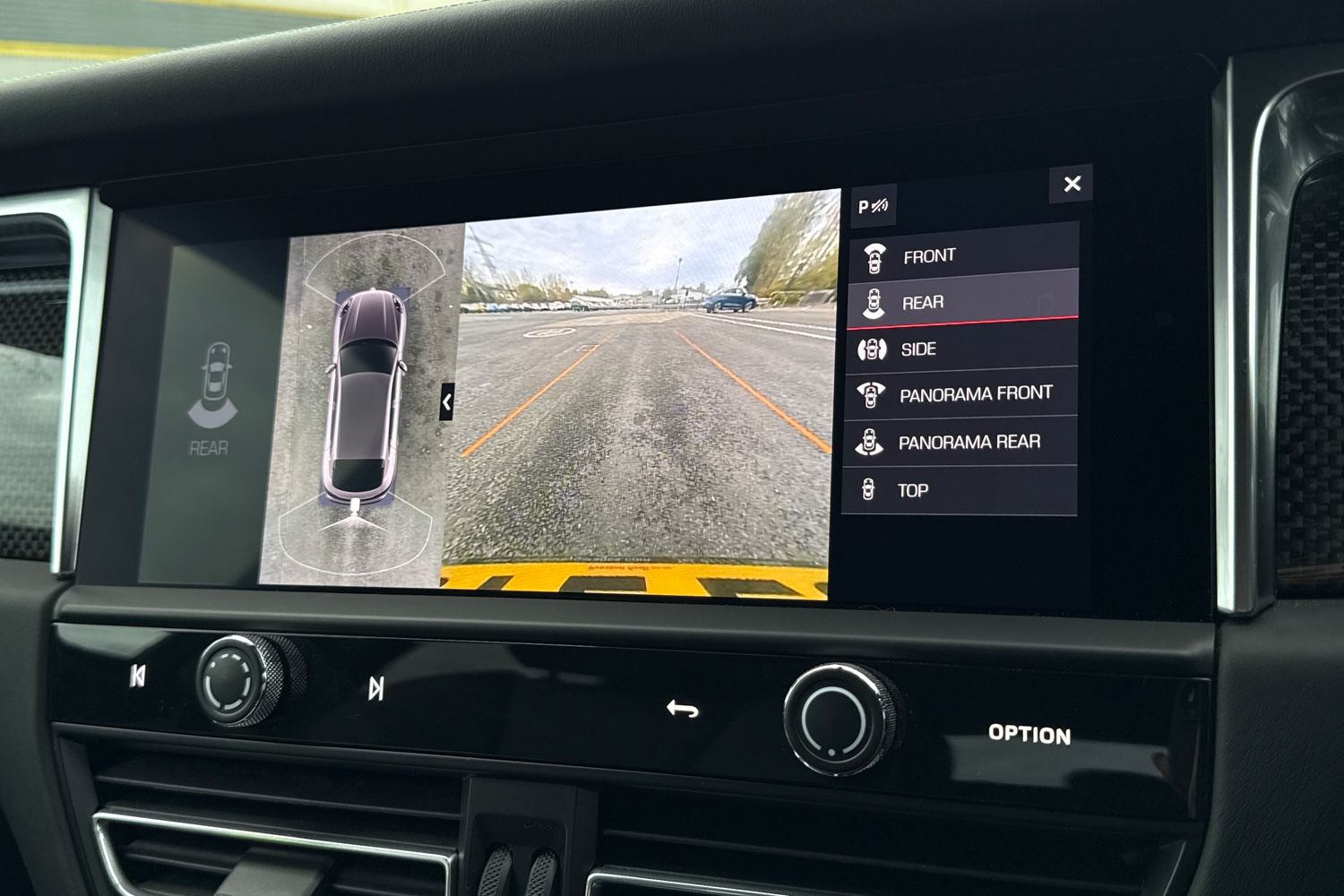 Used Porsche Macan 2023 for sale - 76569575: Photo 38