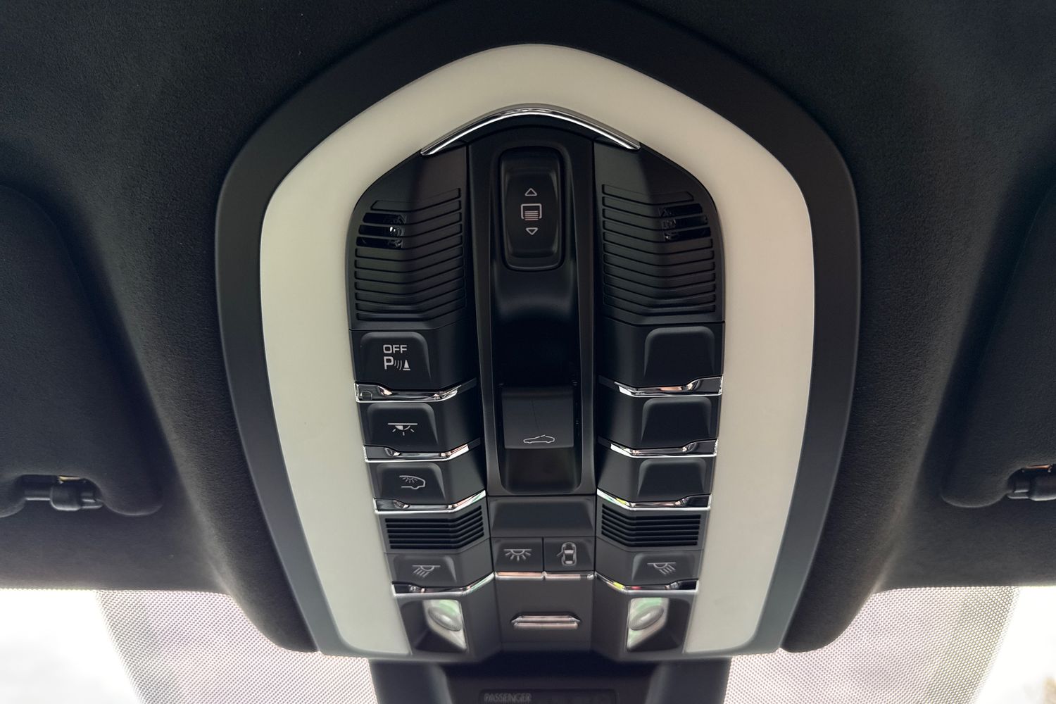 Used Porsche Macan 2023 for sale - 76569575: Photo 44