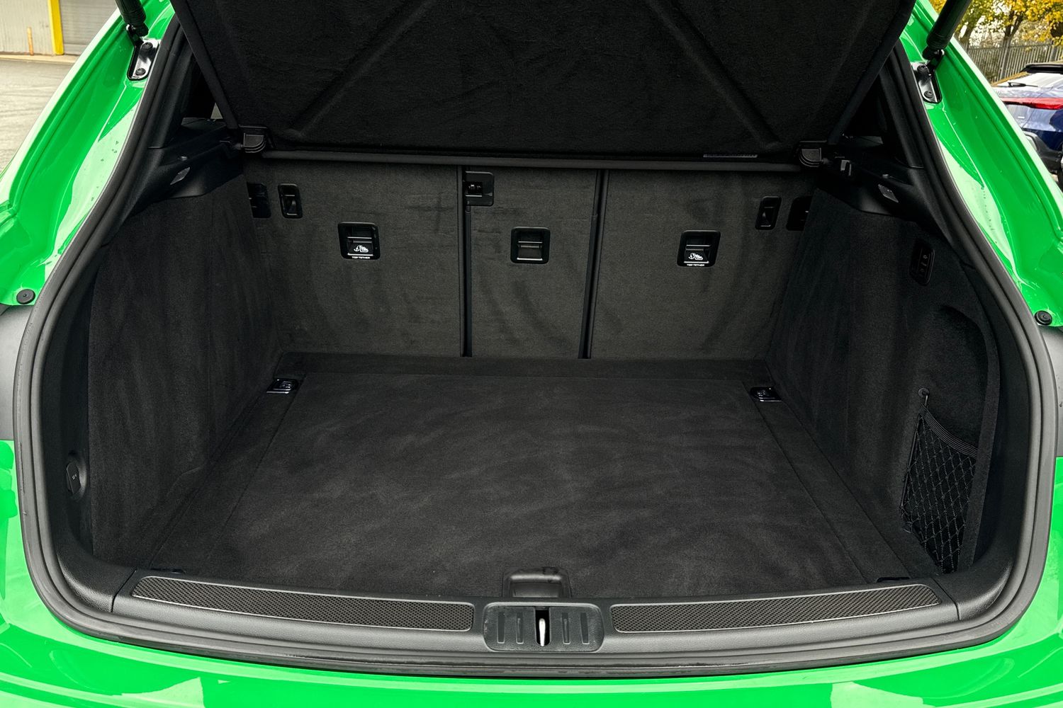 Used Porsche Macan 2023 for sale - 76569575: Photo 6