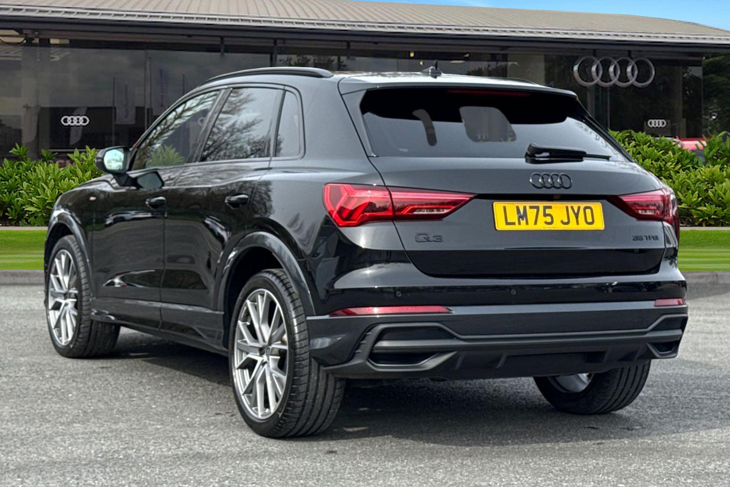 Used Audi Q3 2025 for sale - 78120925: Photo 2