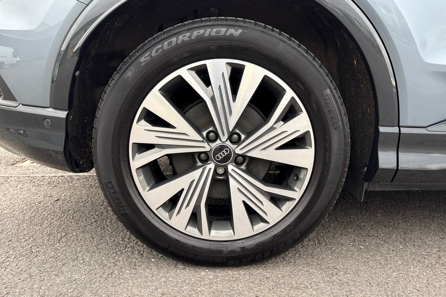 Used Audi Q4 e-tron 2024 for sale - 77601574: Photo 11