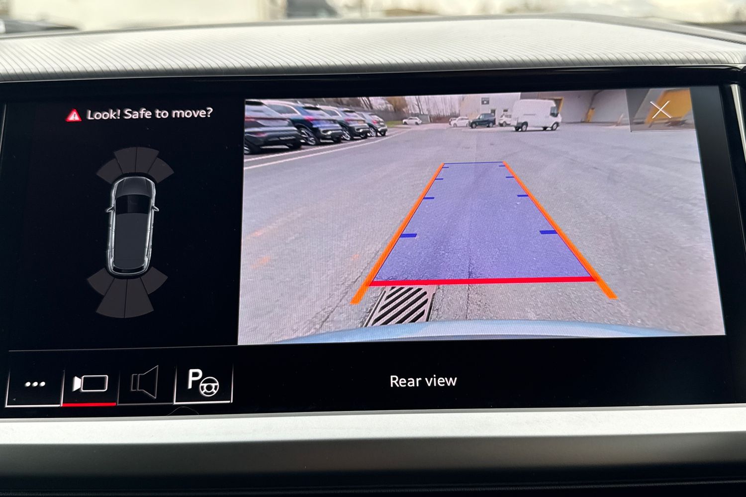 Used Audi Q4 e-tron 2024 for sale - 77601574: Photo 57