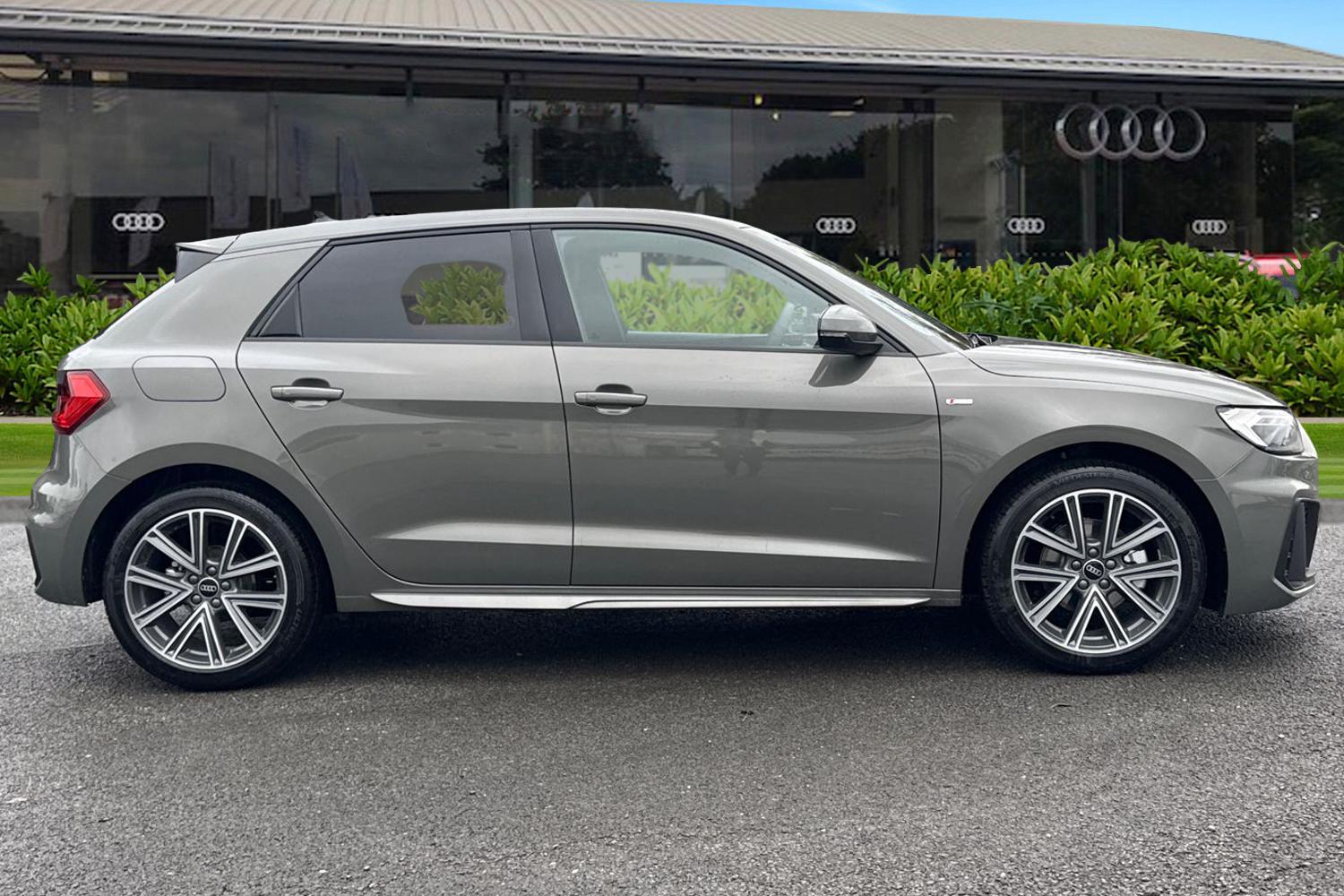 Used Audi A1 2025 for sale - 76351977: Photo 3