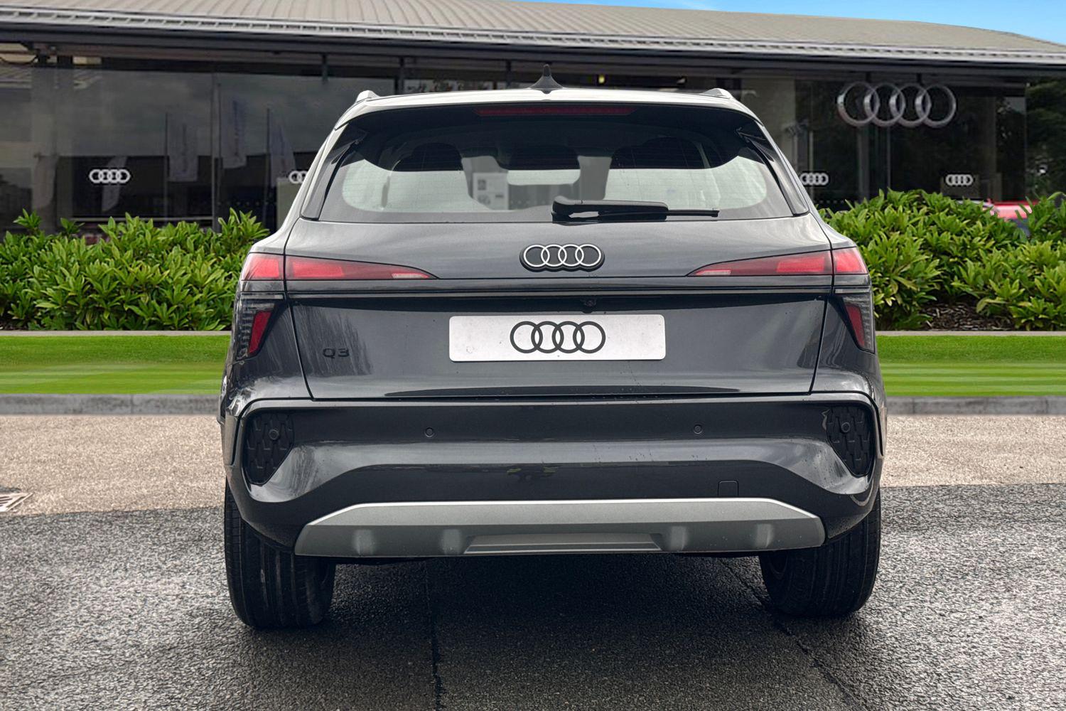 Used Audi Q3 2026 for sale - 77355392: Photo 4