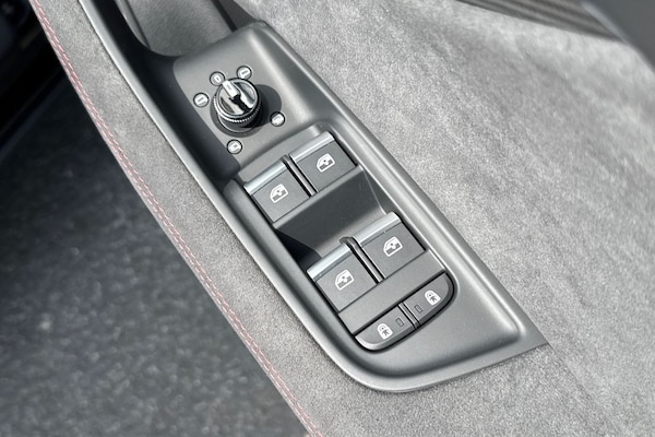 Used Audi RS Q8 2025 for sale - 75786153: Photo 28