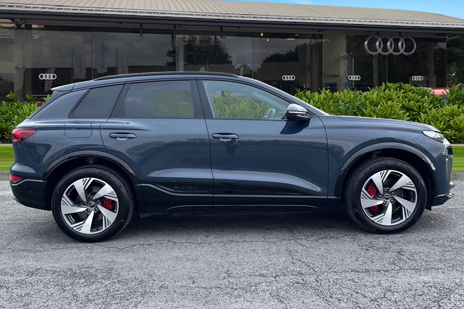 Used Audi Q6 e-tron 2024 for sale - 77401822: Photo 3