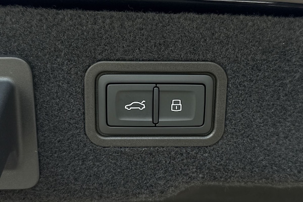 Used Audi A8 2025 for sale - 73400064: Photo 38