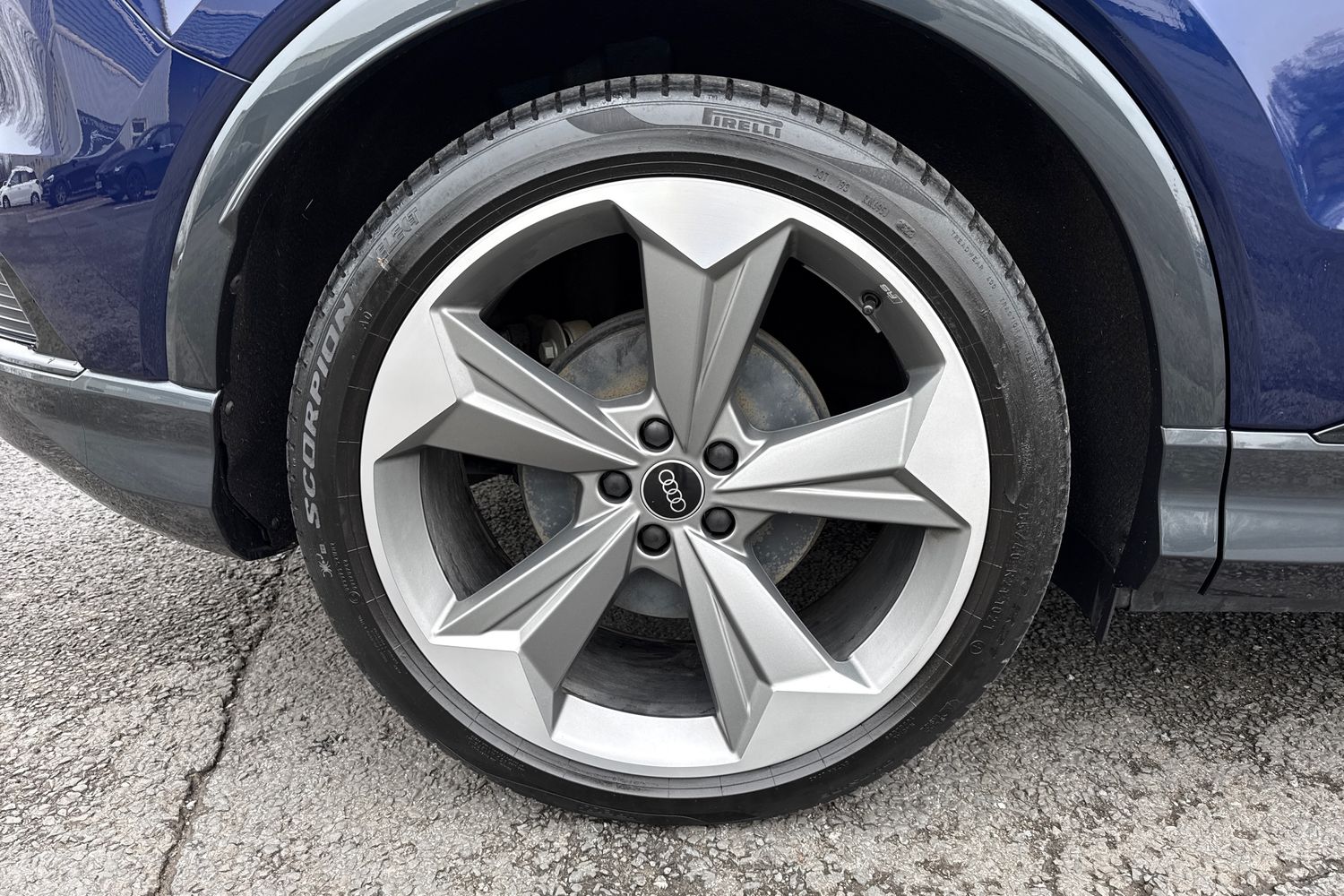 Used Audi Q4 e-tron 2024 for sale - 77812663: Photo 11