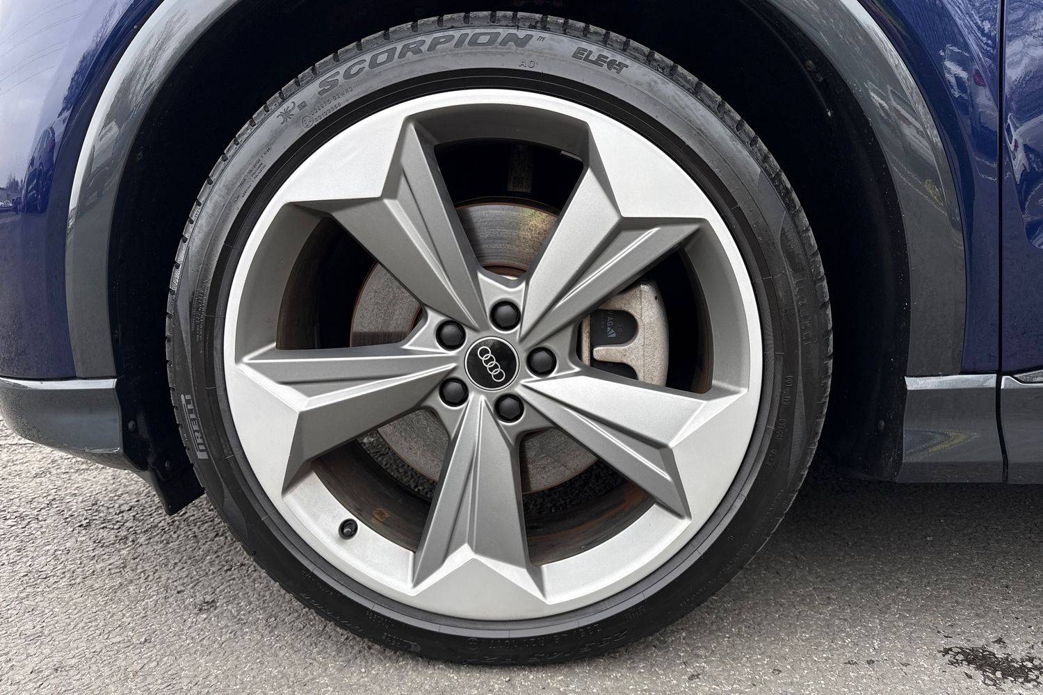 Used Audi Q4 e-tron 2024 for sale - 77812663: Photo 13