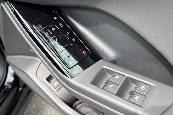 Used Audi Q6 e-tron 2025 for sale - 74961077: Photo 20