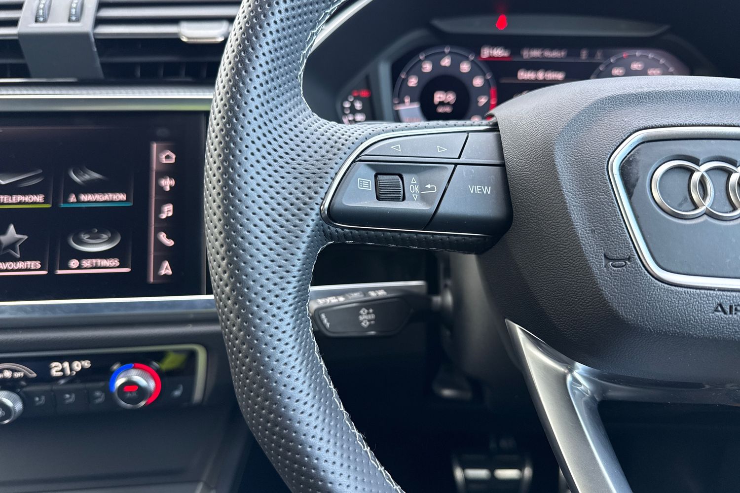 Used Audi Q3 2025 for sale - 76401636: Photo 32