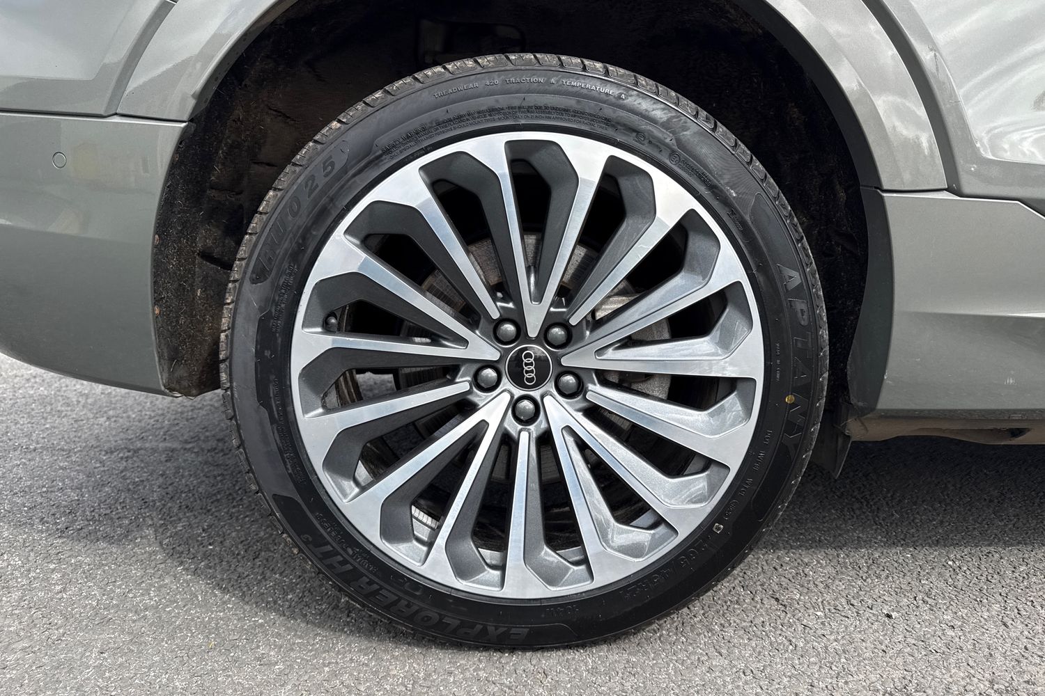 Used Audi Q8 2023 for sale - 78197698: Photo 11