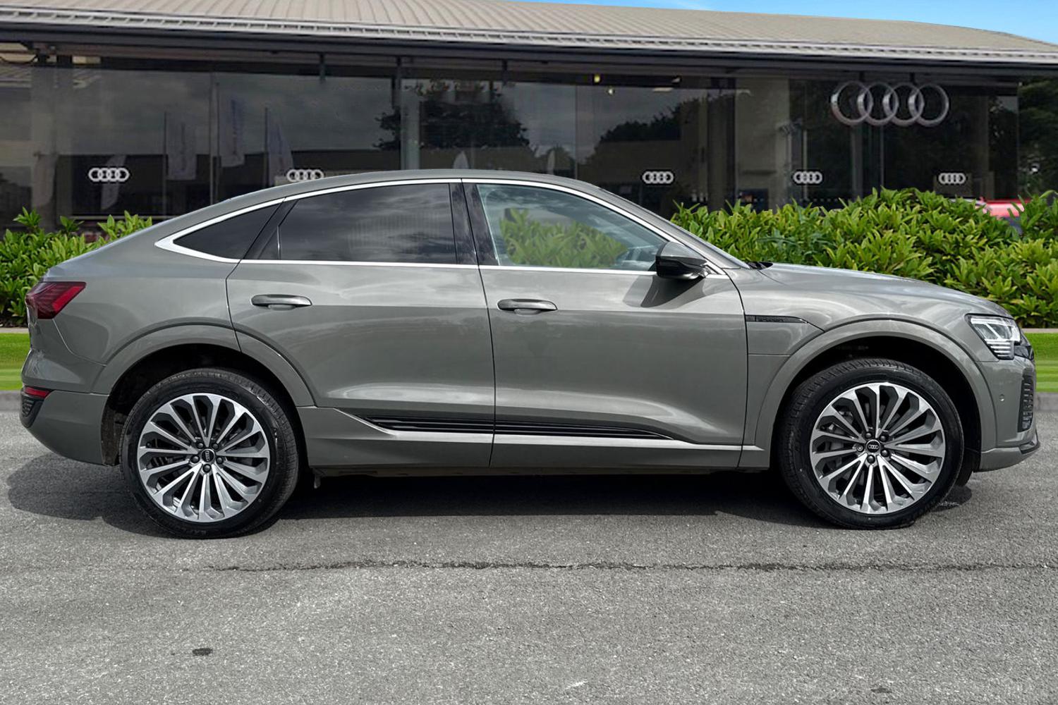 Used Audi Q8 2023 for sale - 78197698: Photo 3