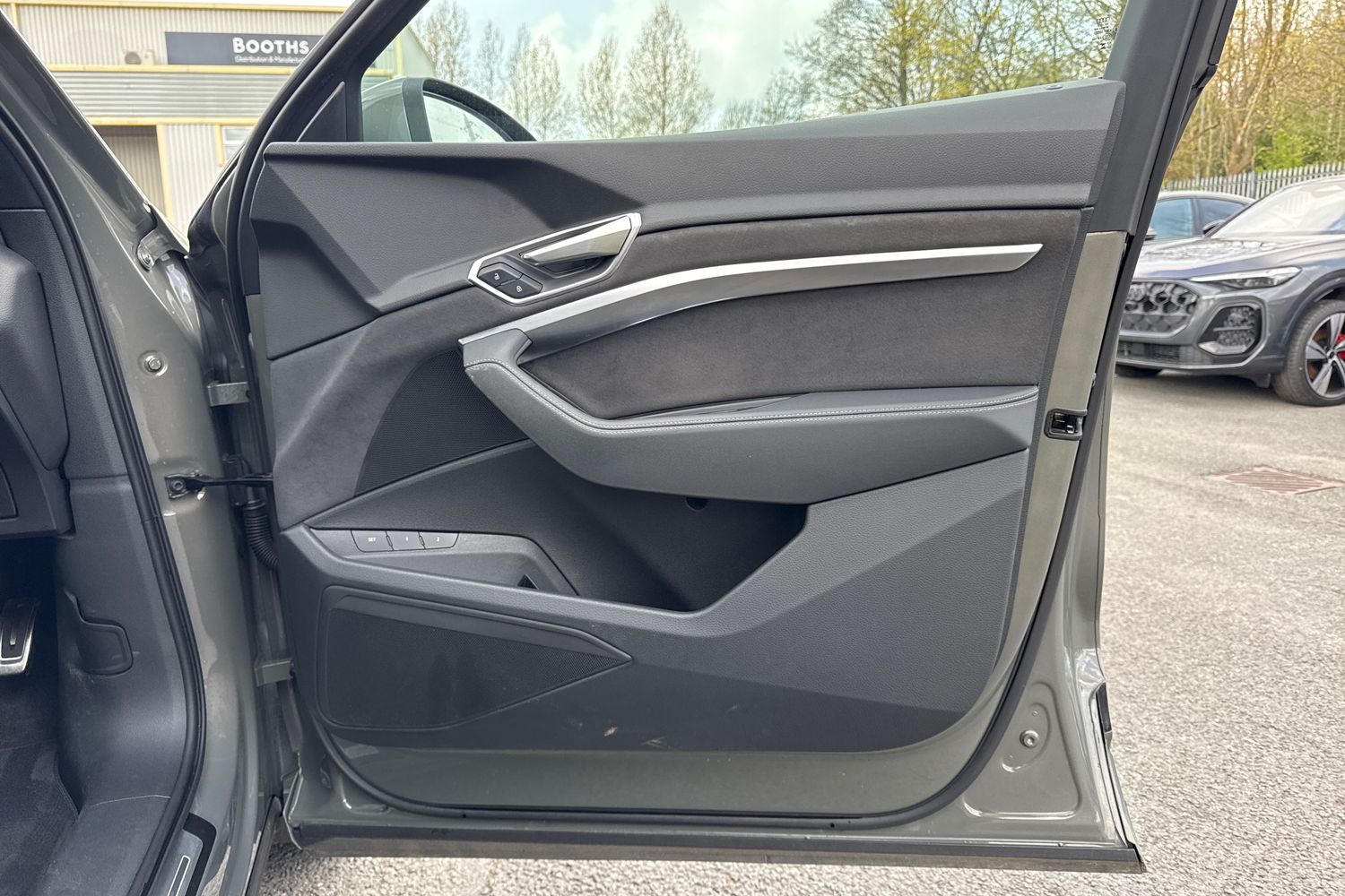 Used Audi Q8 2023 for sale - 78197698: Photo 42