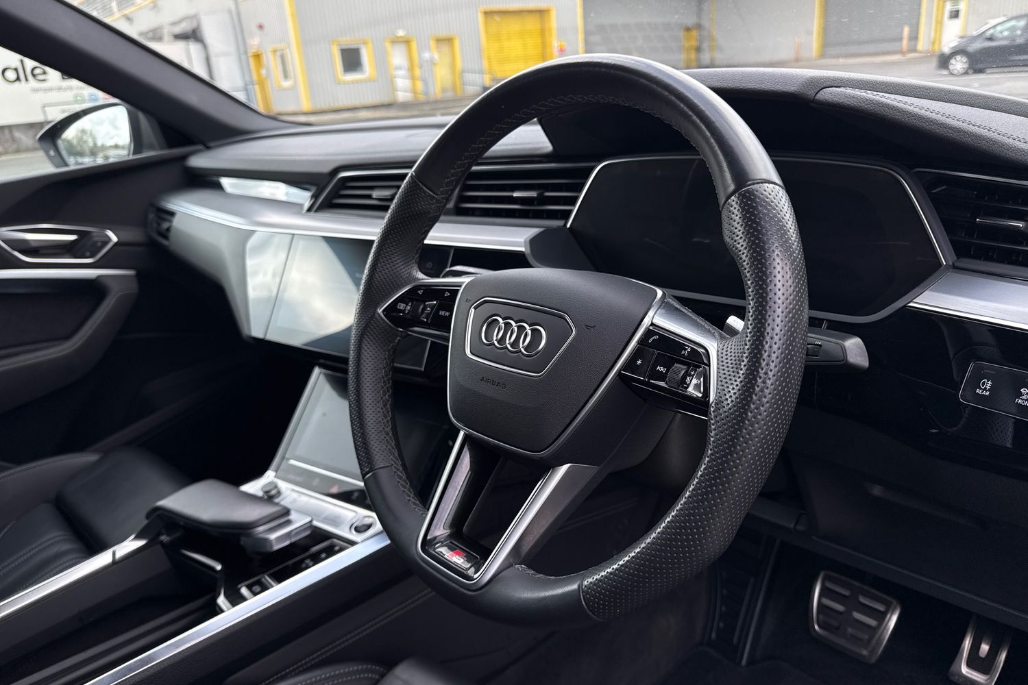 Used Audi Q8 2023 for sale - 78197698: Photo 44